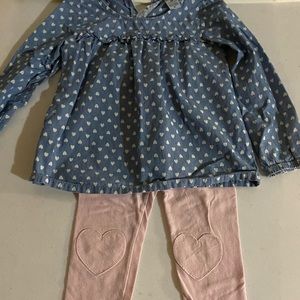 Carter’s 4T matching set